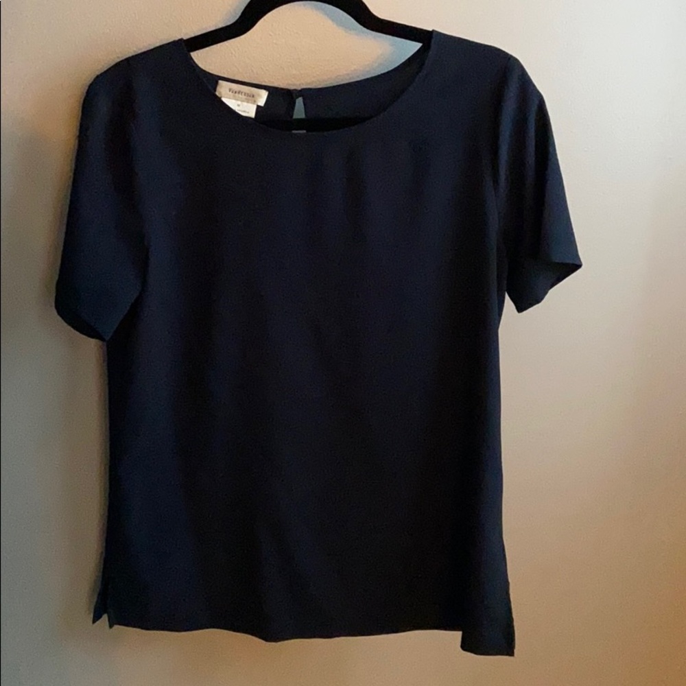Van Heusen navy short sleeve blouse